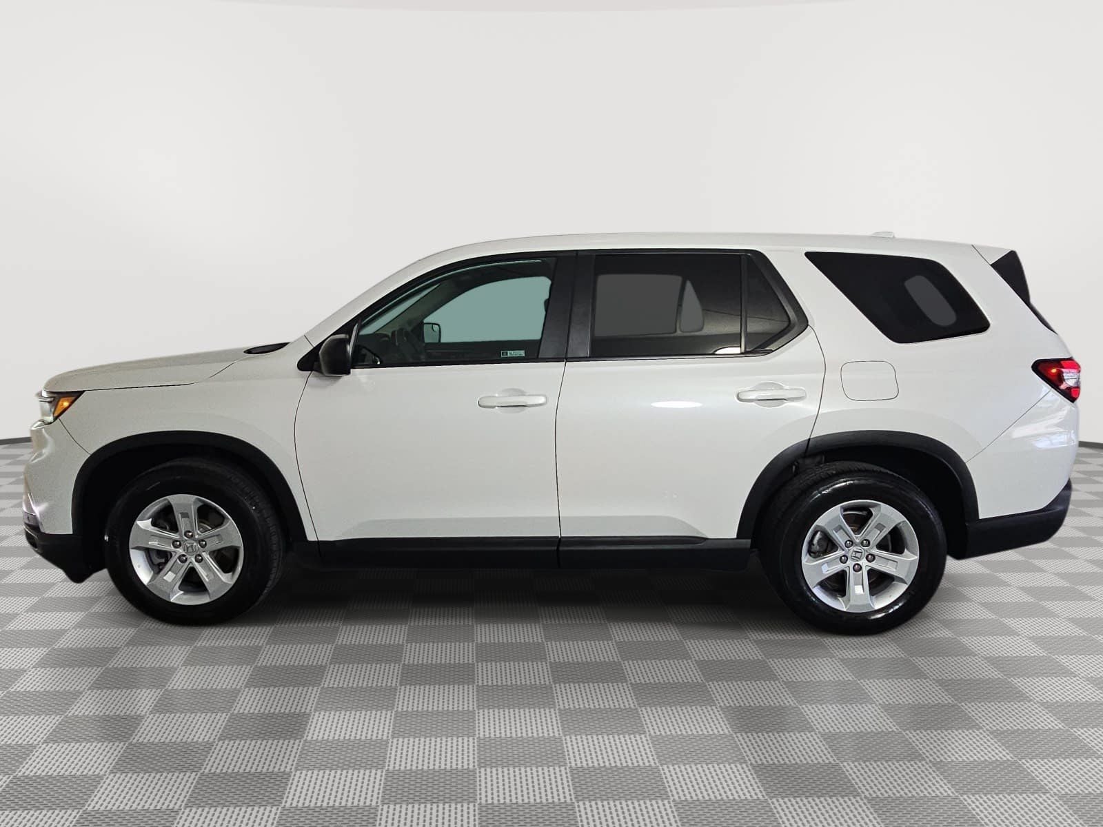 2023 Honda Pilot LX