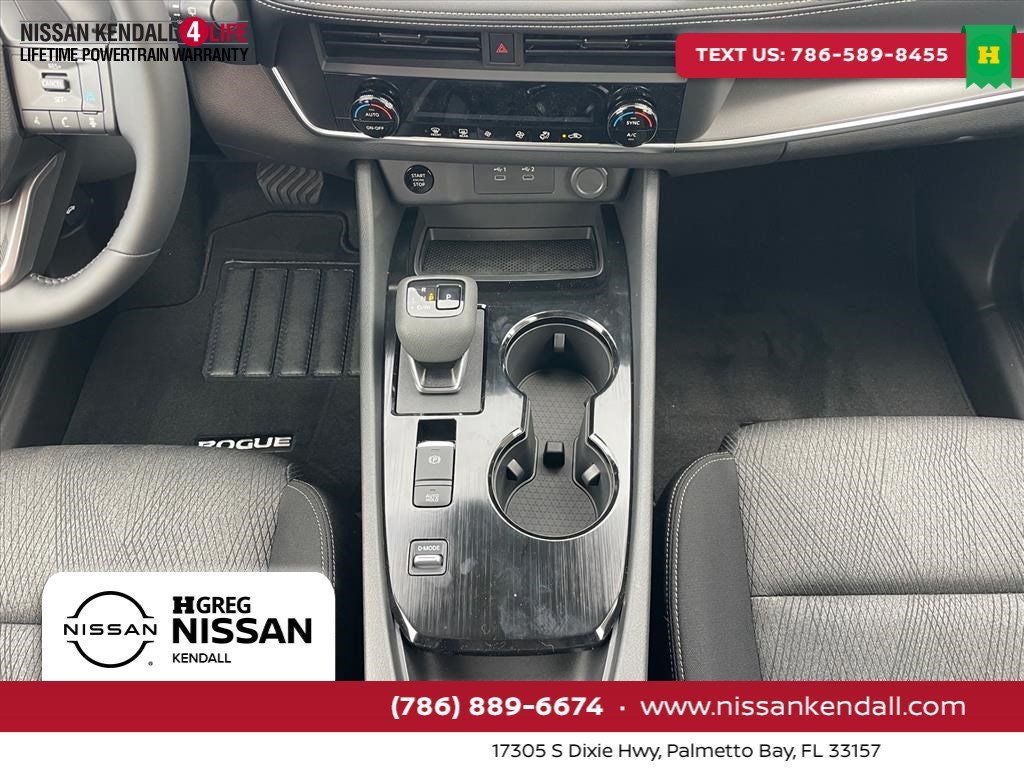 2026 Nissan Rogue SV