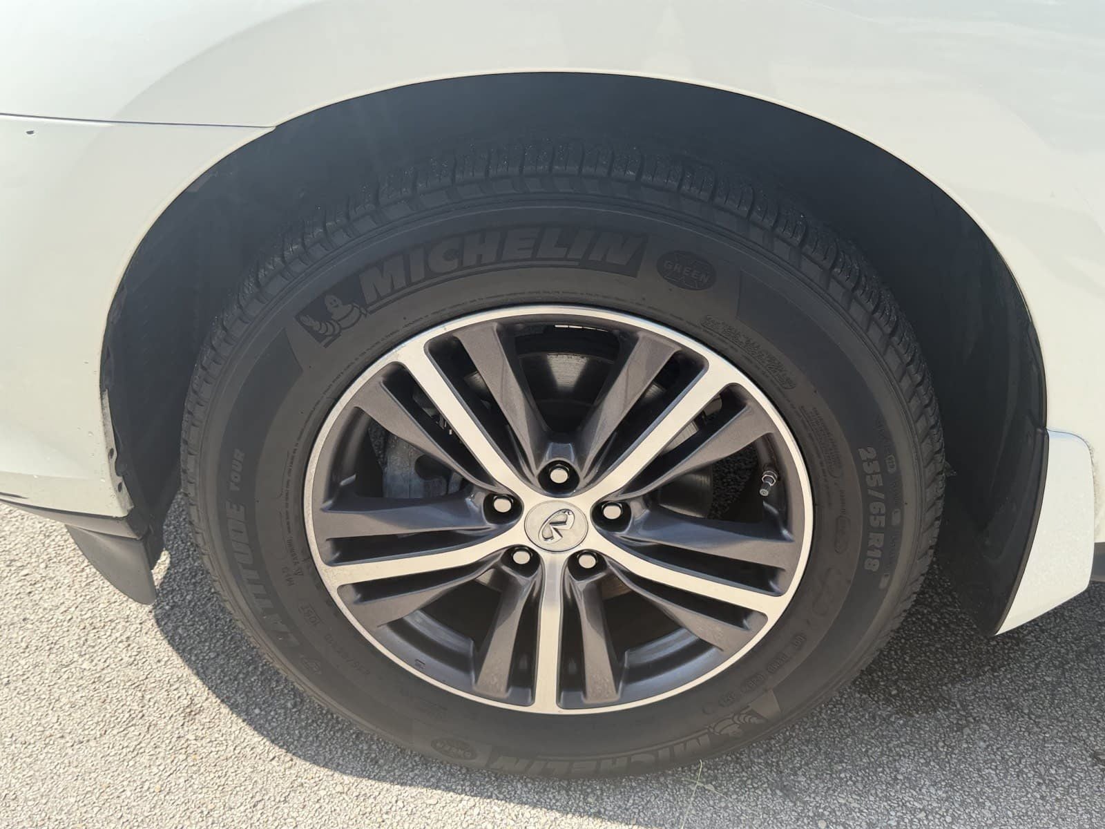 2017 INFINITI QX60 Base