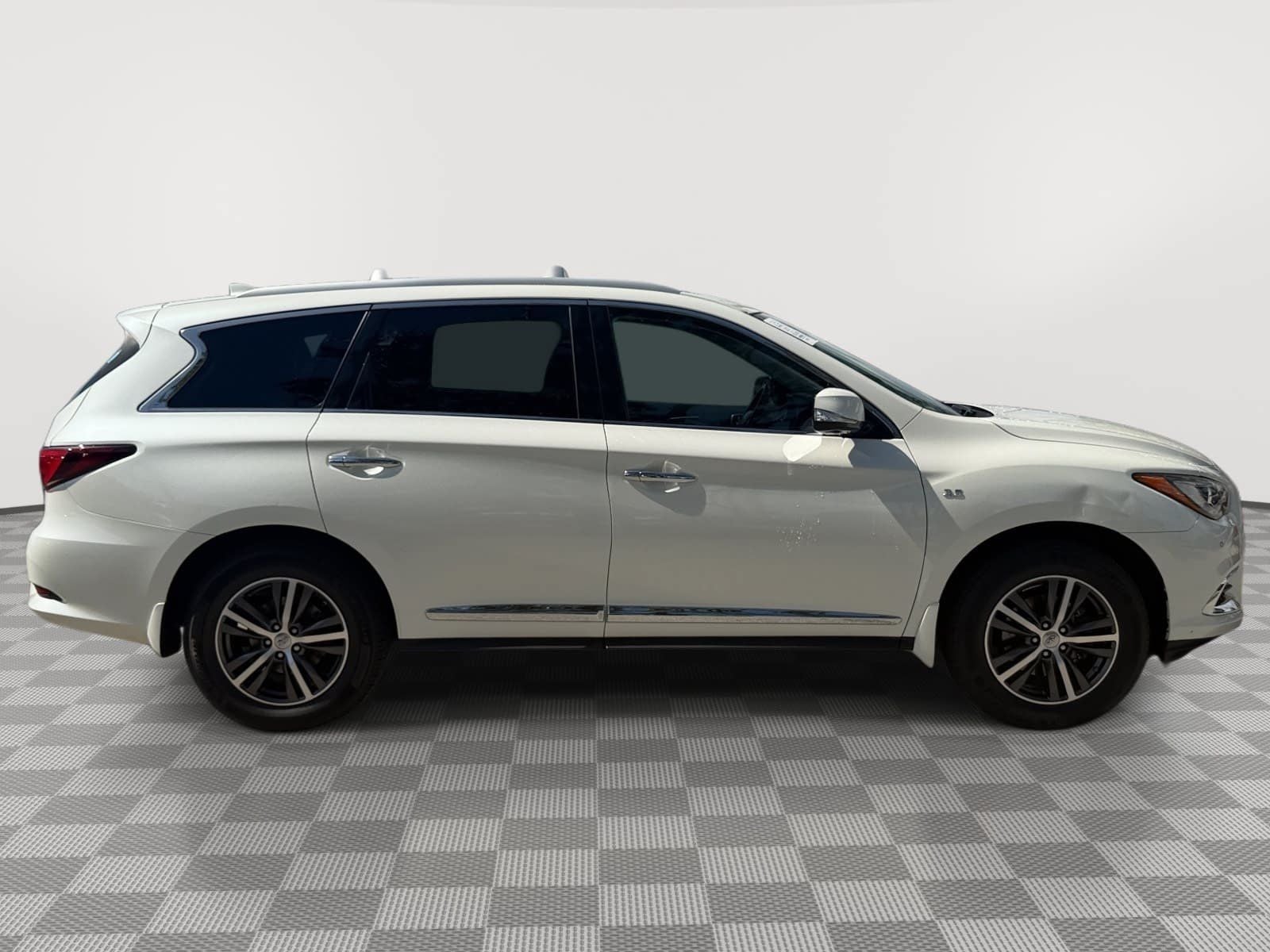 2017 INFINITI QX60 Base