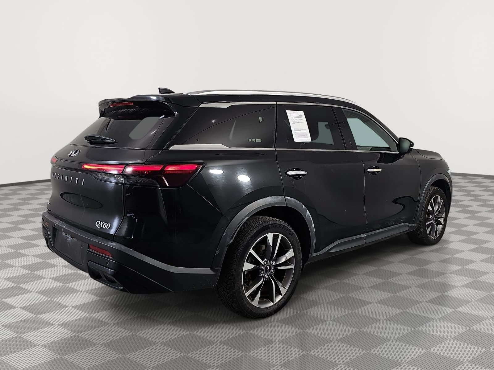 2024 INFINITI QX60 LUXE