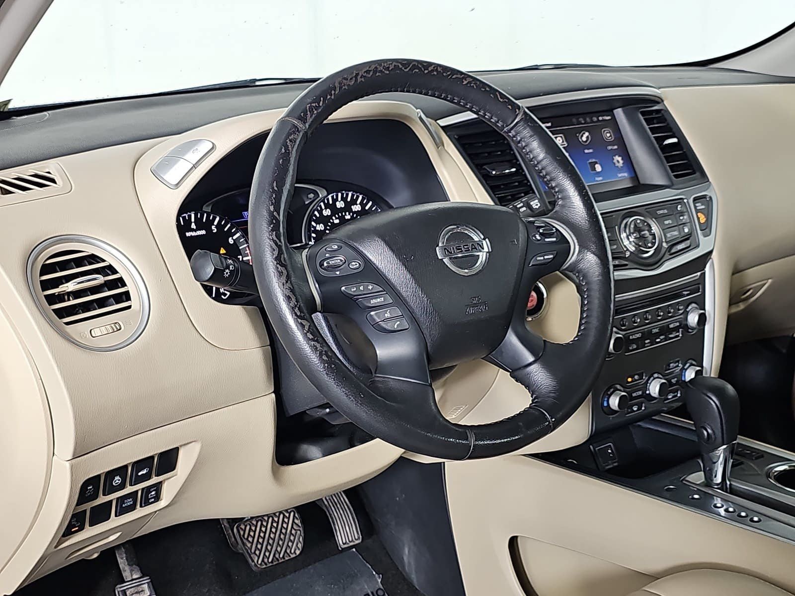 2020 Nissan Pathfinder SL