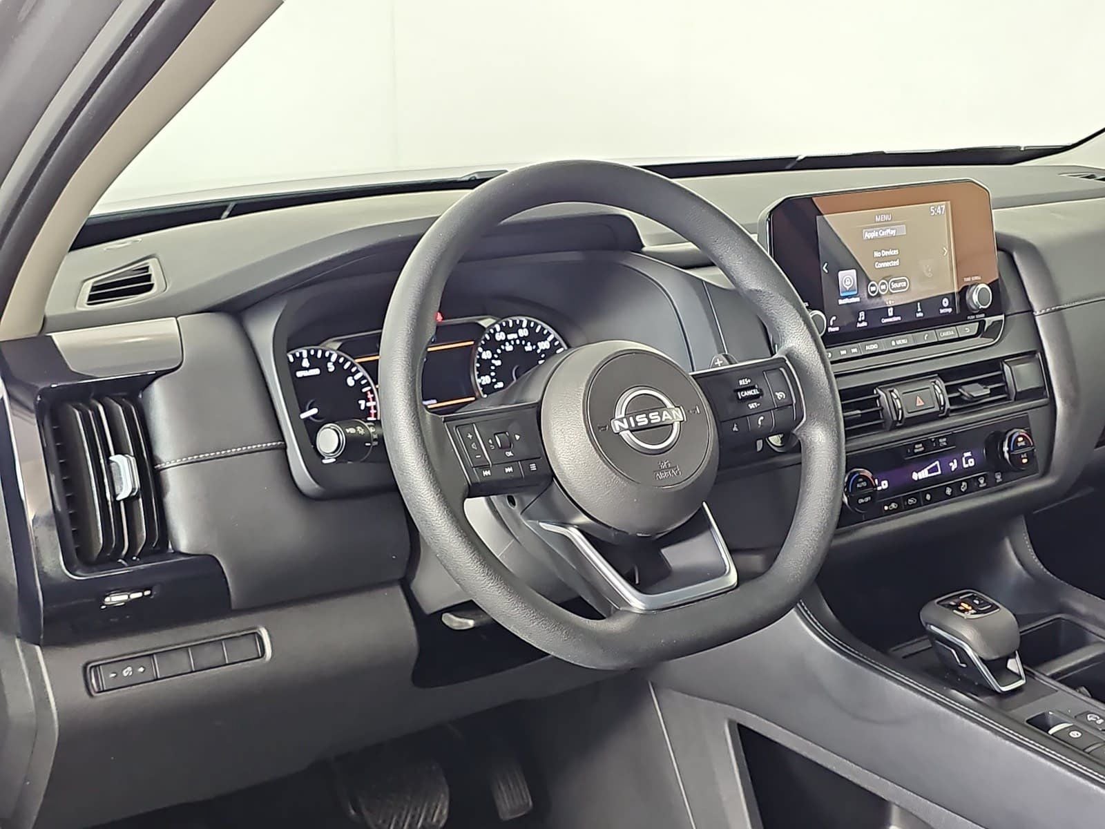 2025 Nissan Pathfinder S