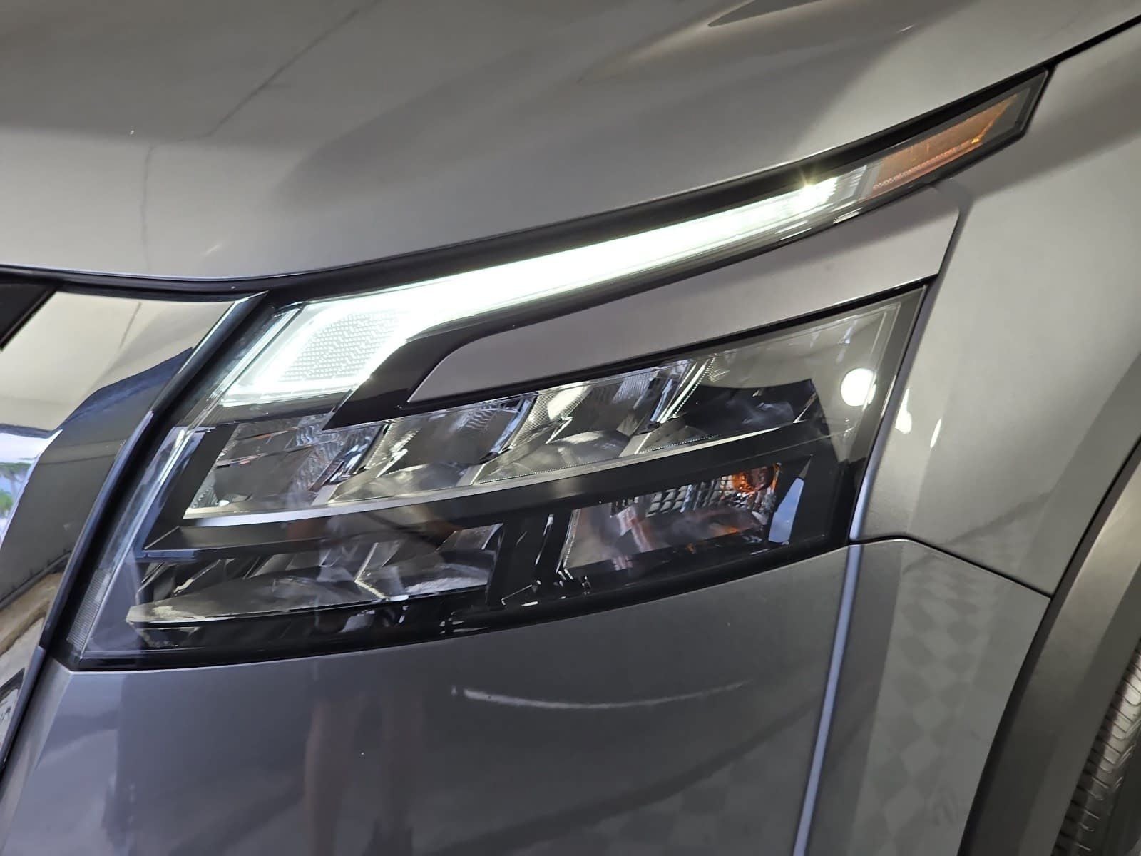 2025 Nissan Pathfinder S