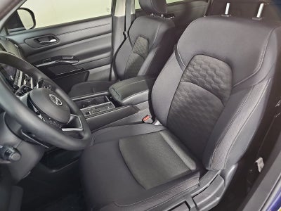 2022 Nissan Pathfinder S
