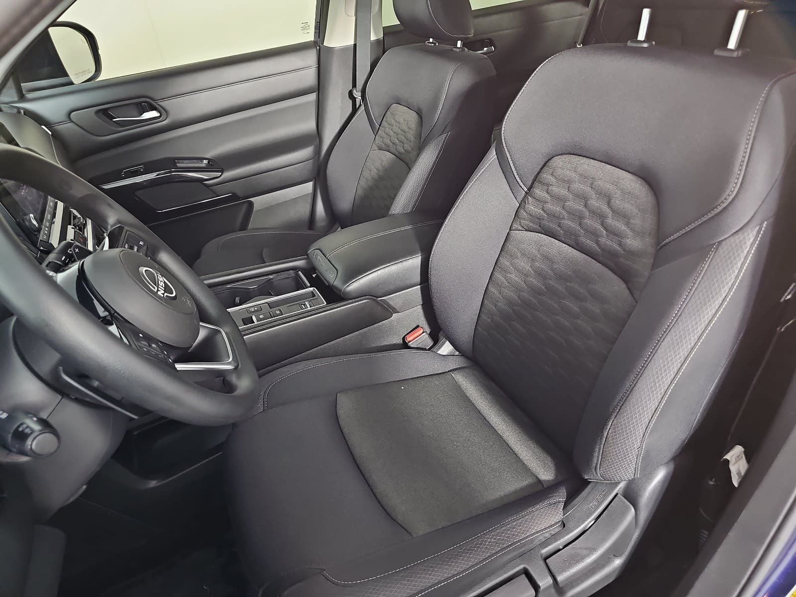 2022 Nissan Pathfinder S