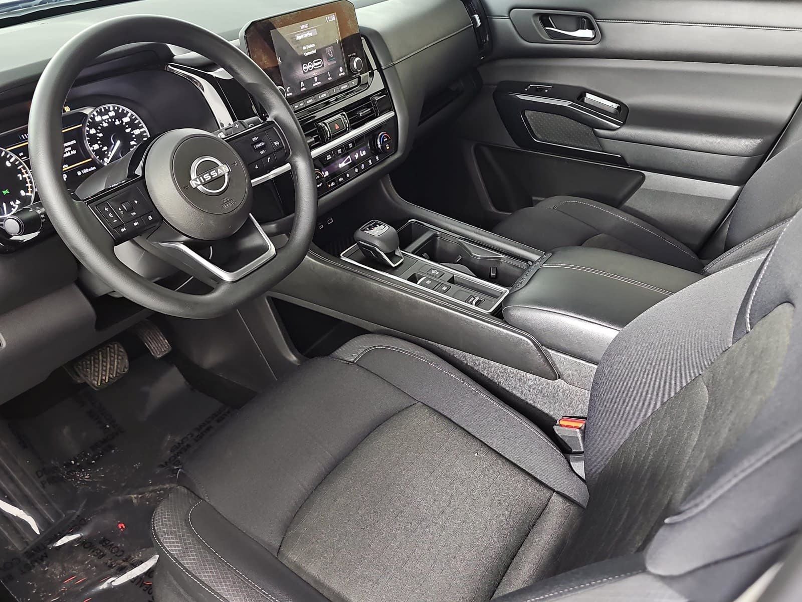 2022 Nissan Pathfinder S