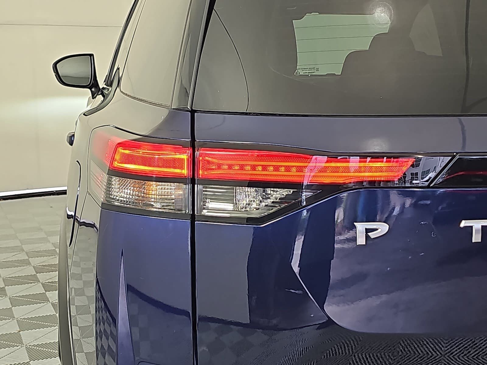 2022 Nissan Pathfinder S