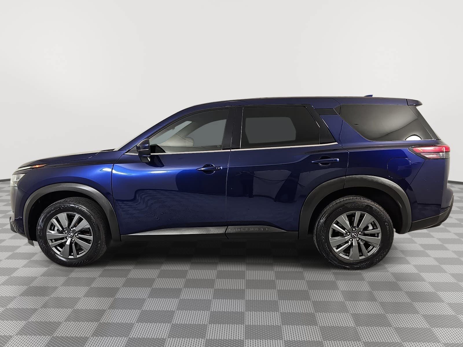 2022 Nissan Pathfinder S