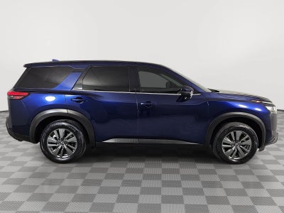 2022 Nissan Pathfinder S