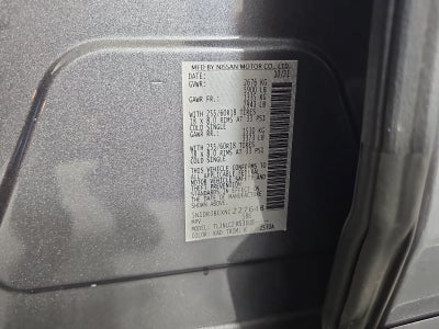 2022 Nissan Pathfinder SV