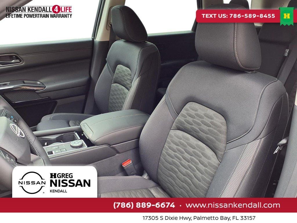 2026 Nissan Pathfinder SV