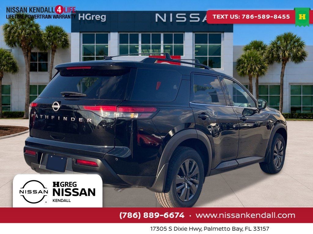 2026 Nissan Pathfinder SV