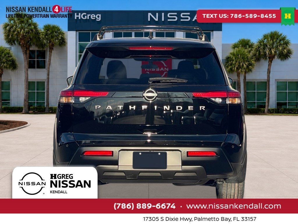 2026 Nissan Pathfinder SV