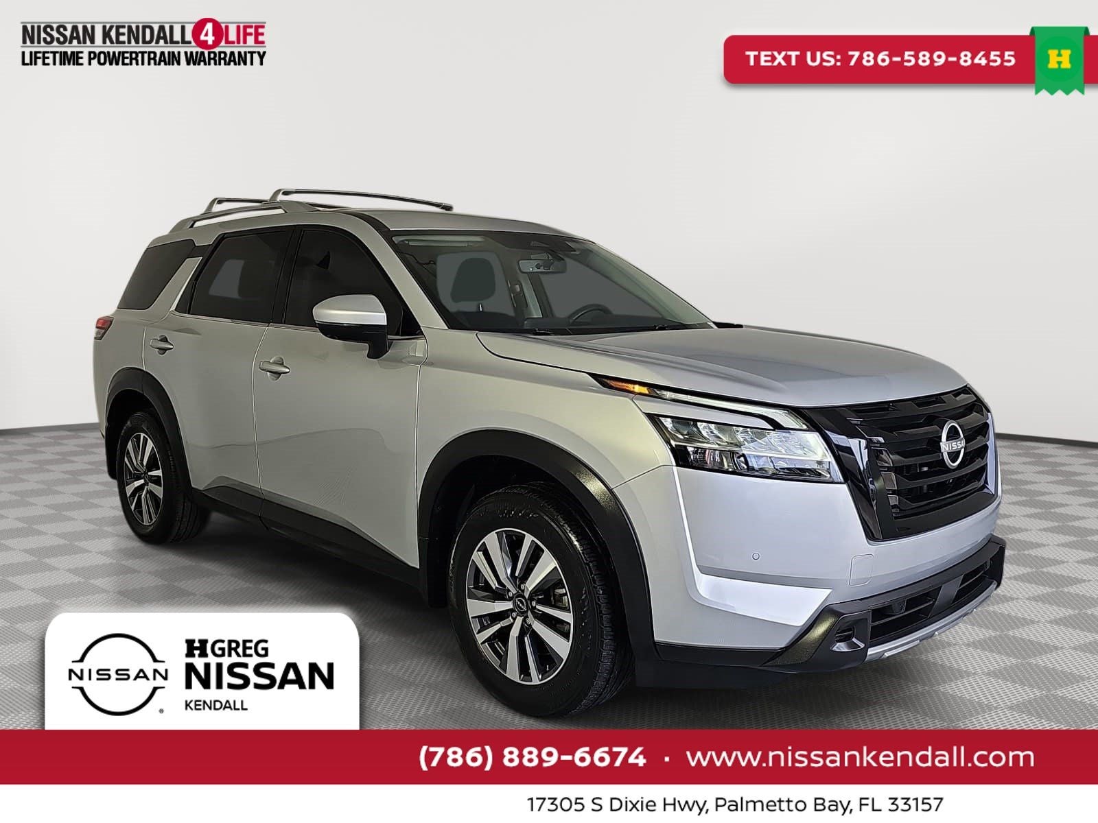 2024 Nissan Pathfinder SL