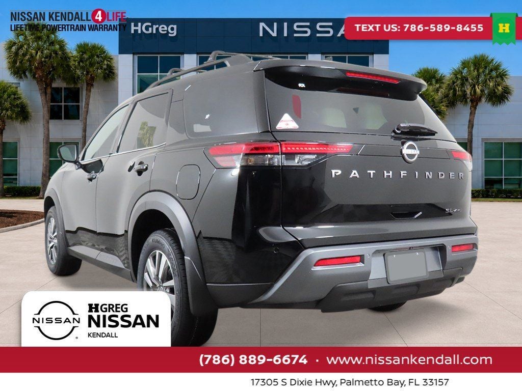 2026 Nissan Pathfinder SL