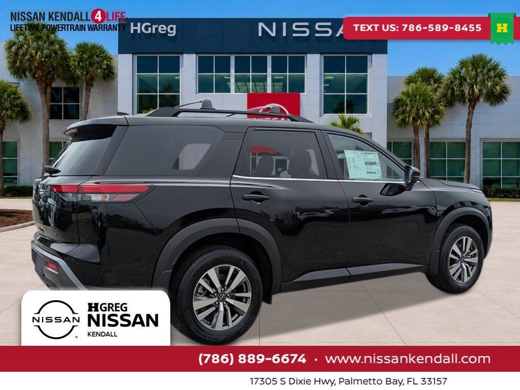 2026 Nissan Pathfinder SL