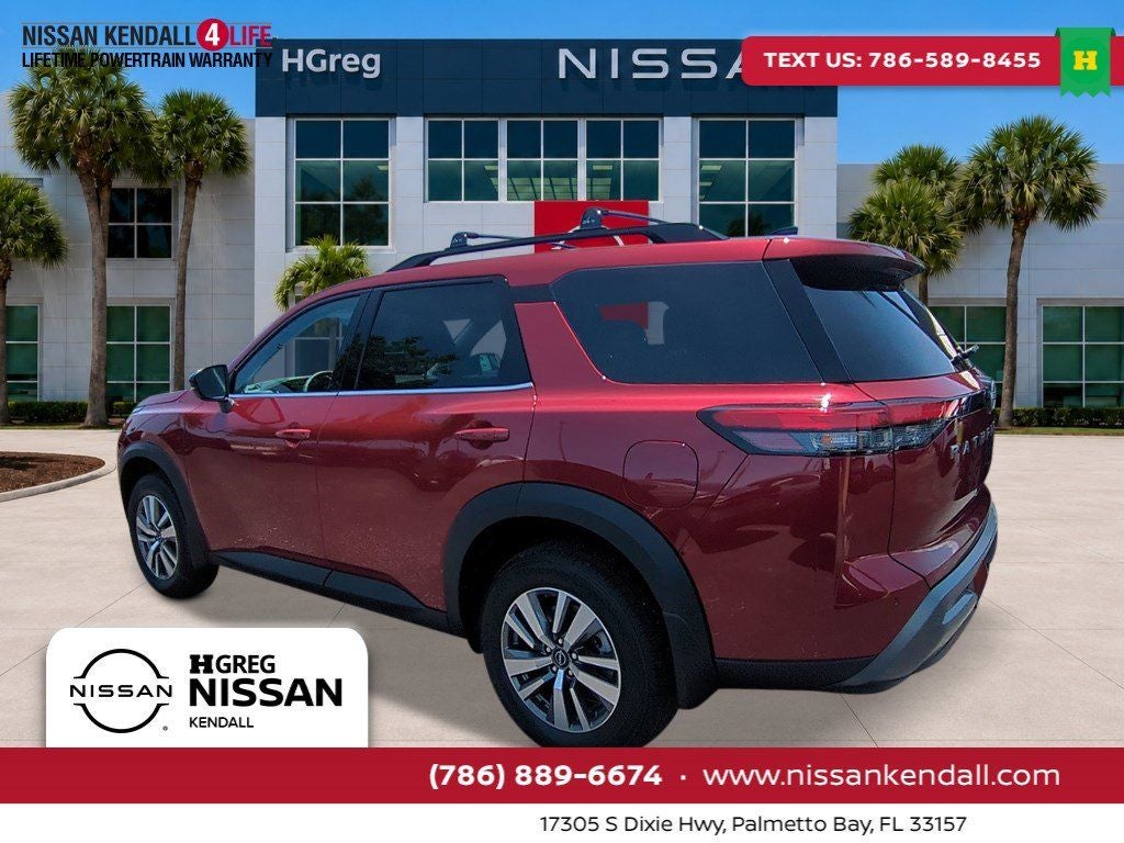 2026 Nissan Pathfinder SL