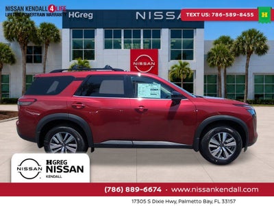 2026 Nissan Pathfinder SL