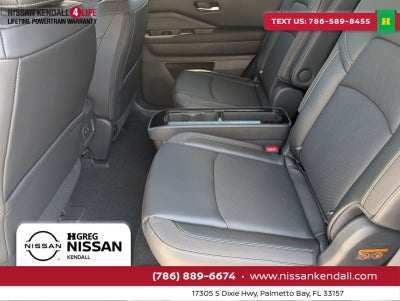 2026 Nissan Pathfinder SL
