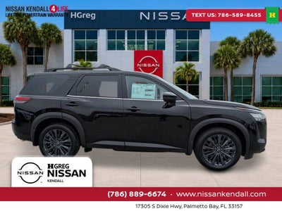 2026 Nissan Pathfinder SL