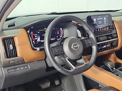 2023 Nissan Pathfinder Platinum