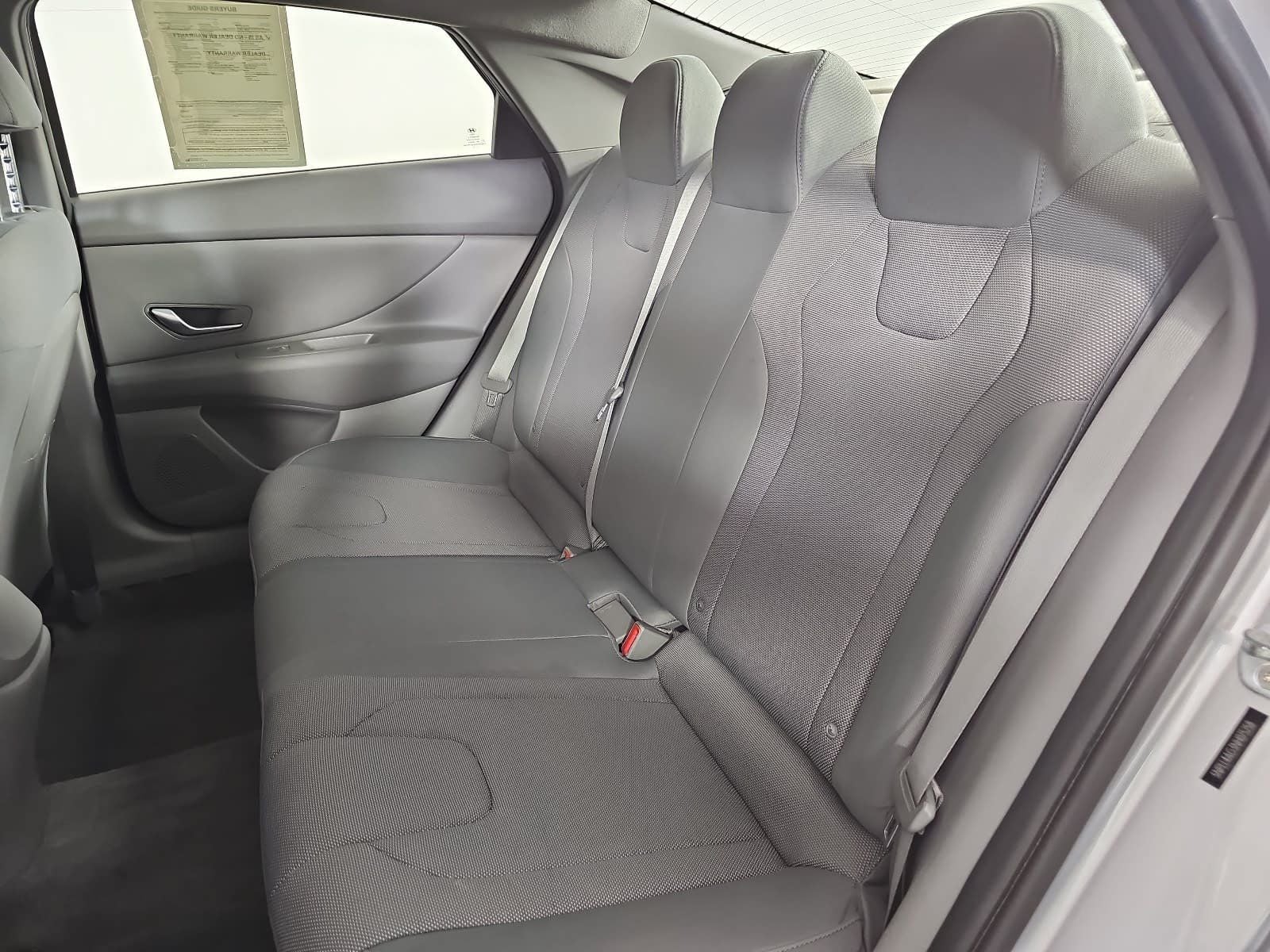 2022 Hyundai Elantra SE