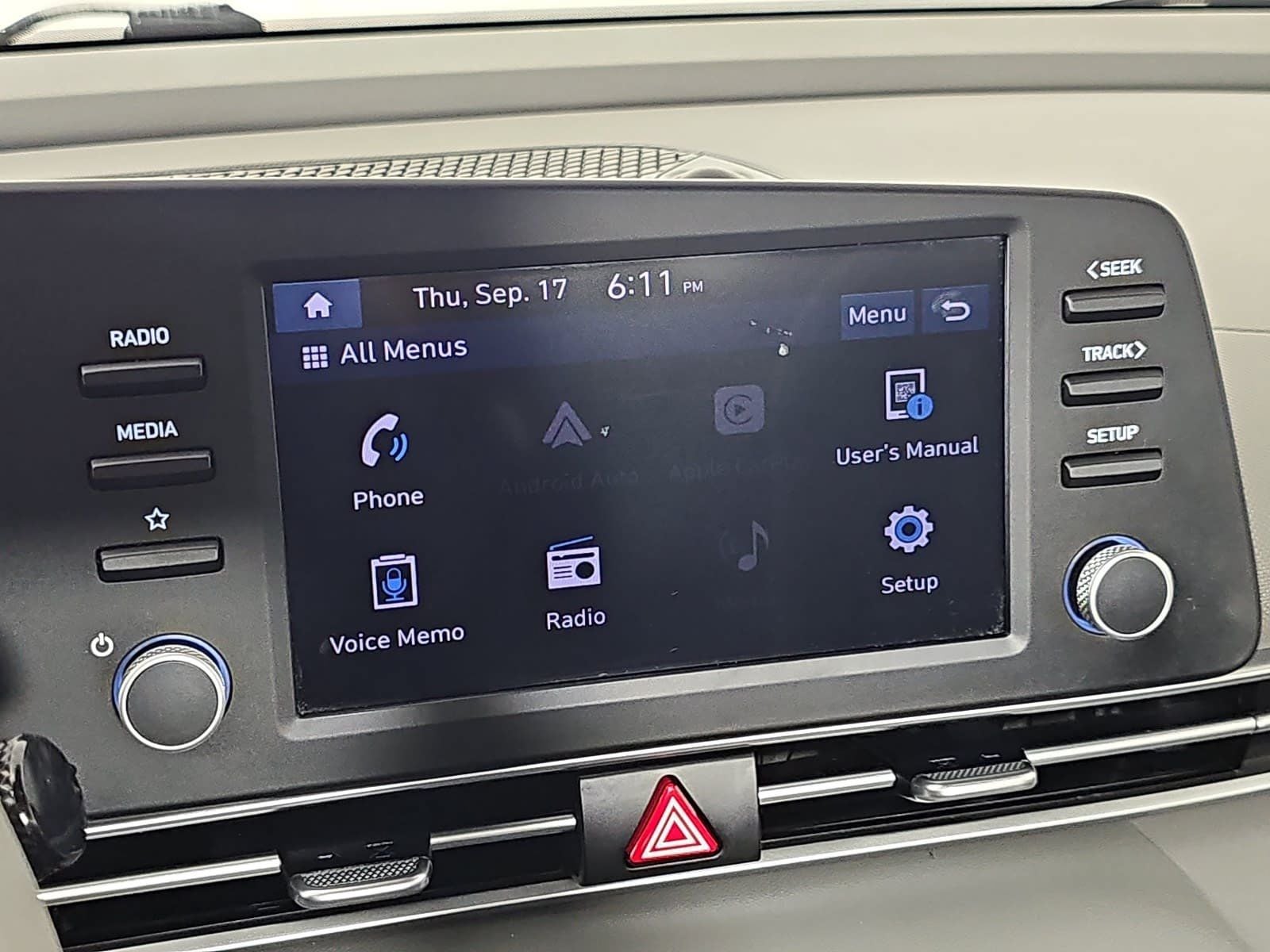 2022 Hyundai Elantra SE