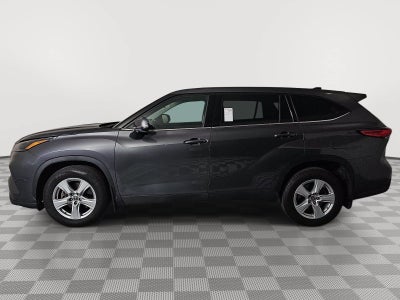 2022 Toyota Highlander LE