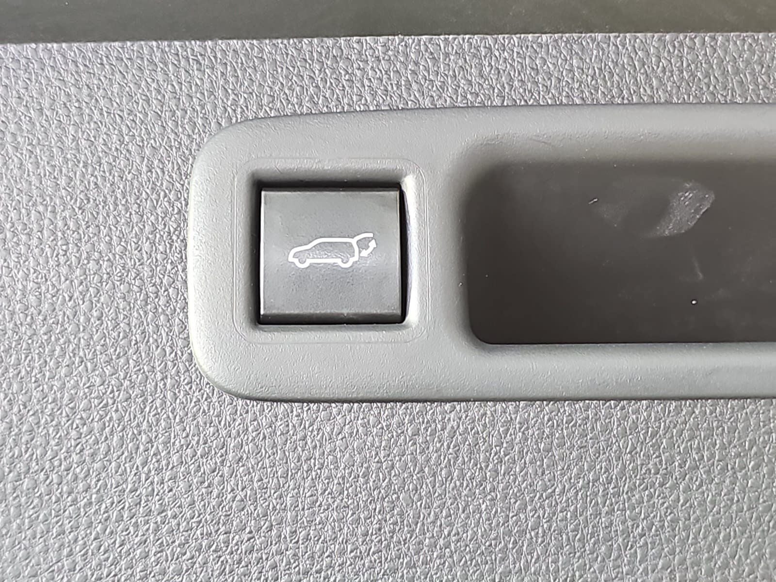 2020 Toyota Highlander Hybrid XLE