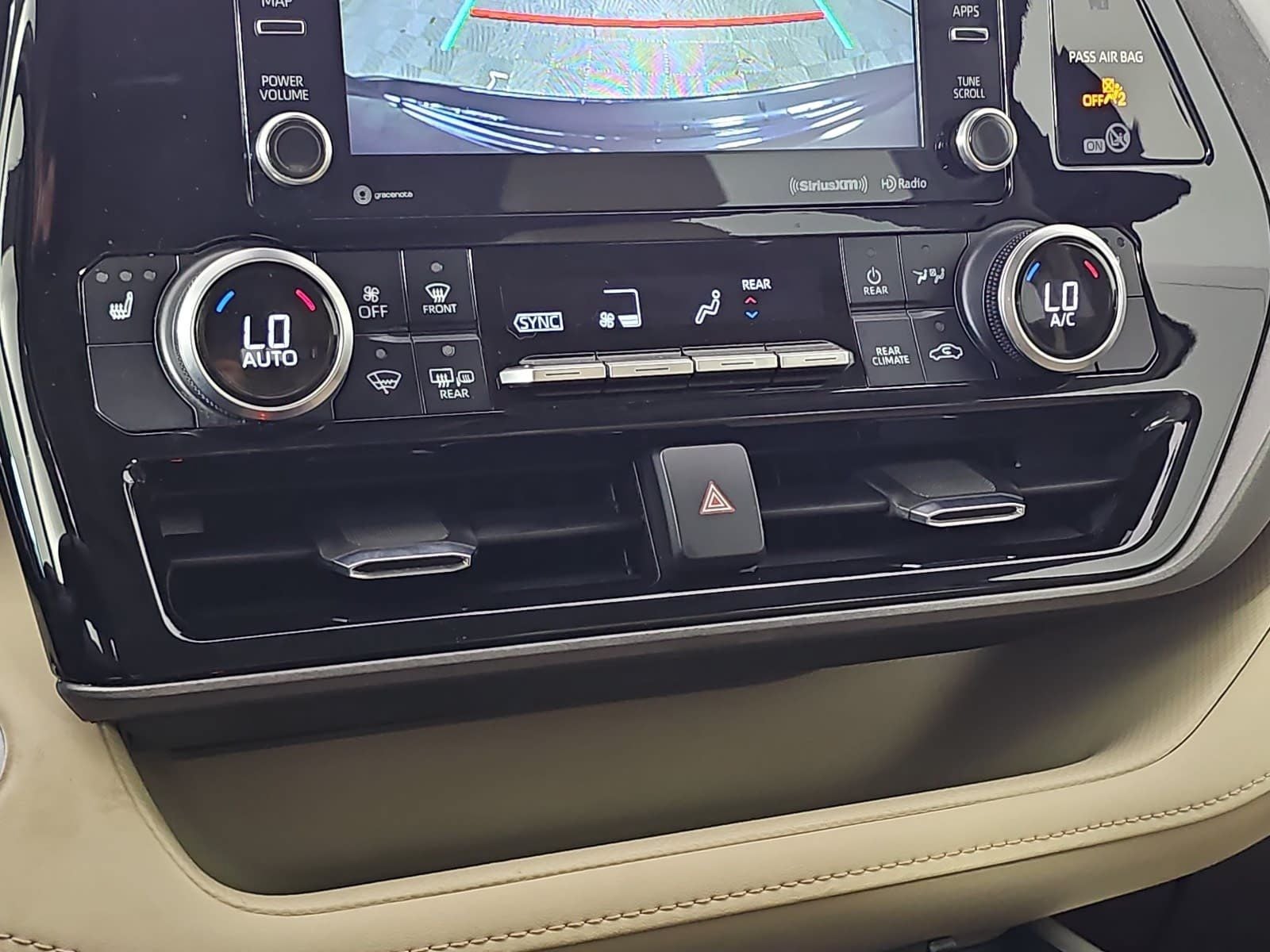 2020 Toyota Highlander Hybrid XLE