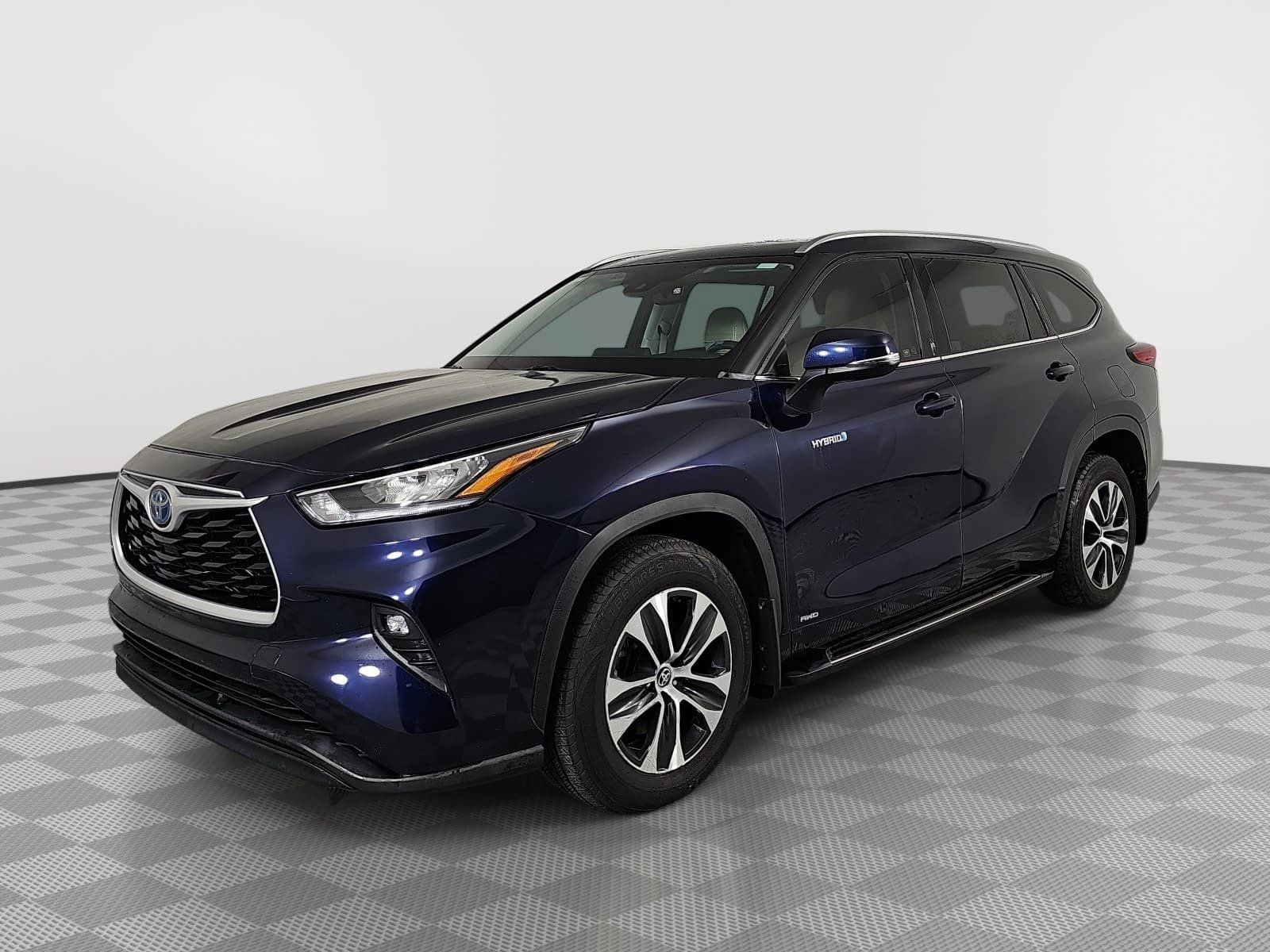 2020 Toyota Highlander Hybrid XLE