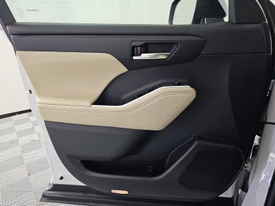 2023 Toyota Highlander XLE