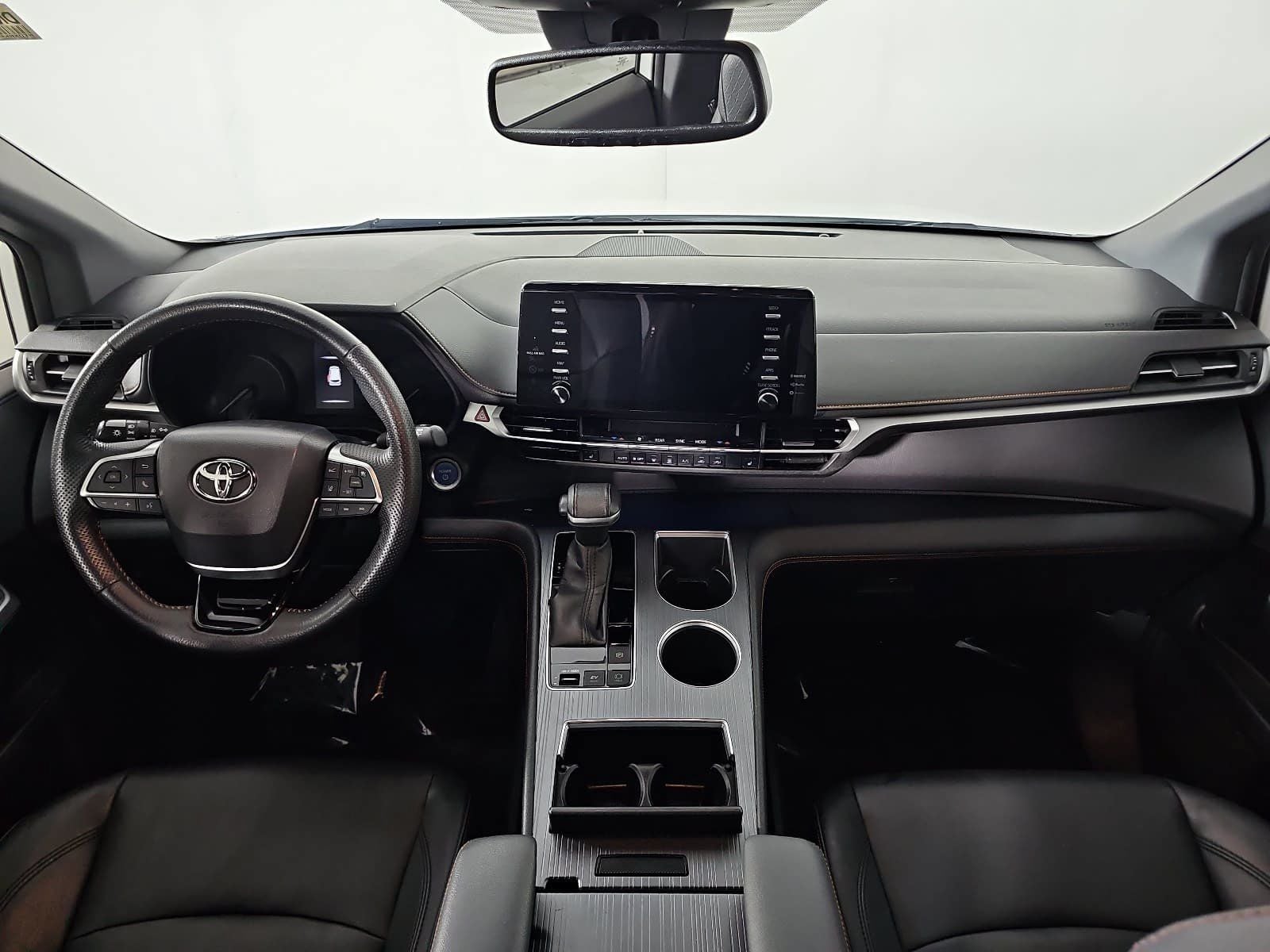 2022 Toyota Sienna XSE 7 Passenger