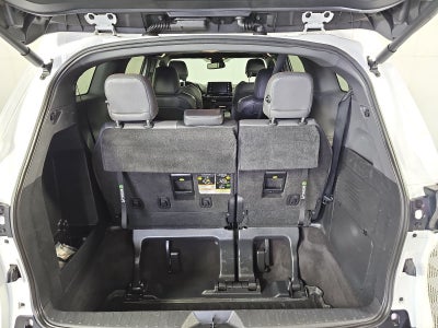 2022 Toyota Sienna XSE 7 Passenger