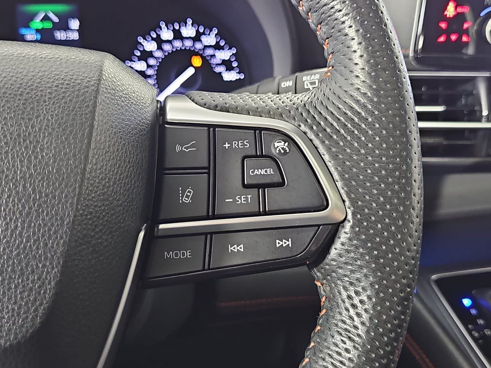 2022 Toyota Sienna XSE 7 Passenger