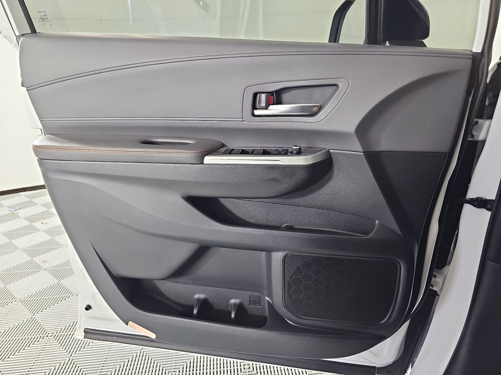 2022 Toyota Sienna XSE 7 Passenger