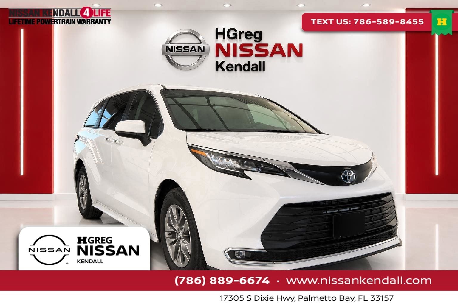 2022 Toyota Sienna XLE 8 Passenger