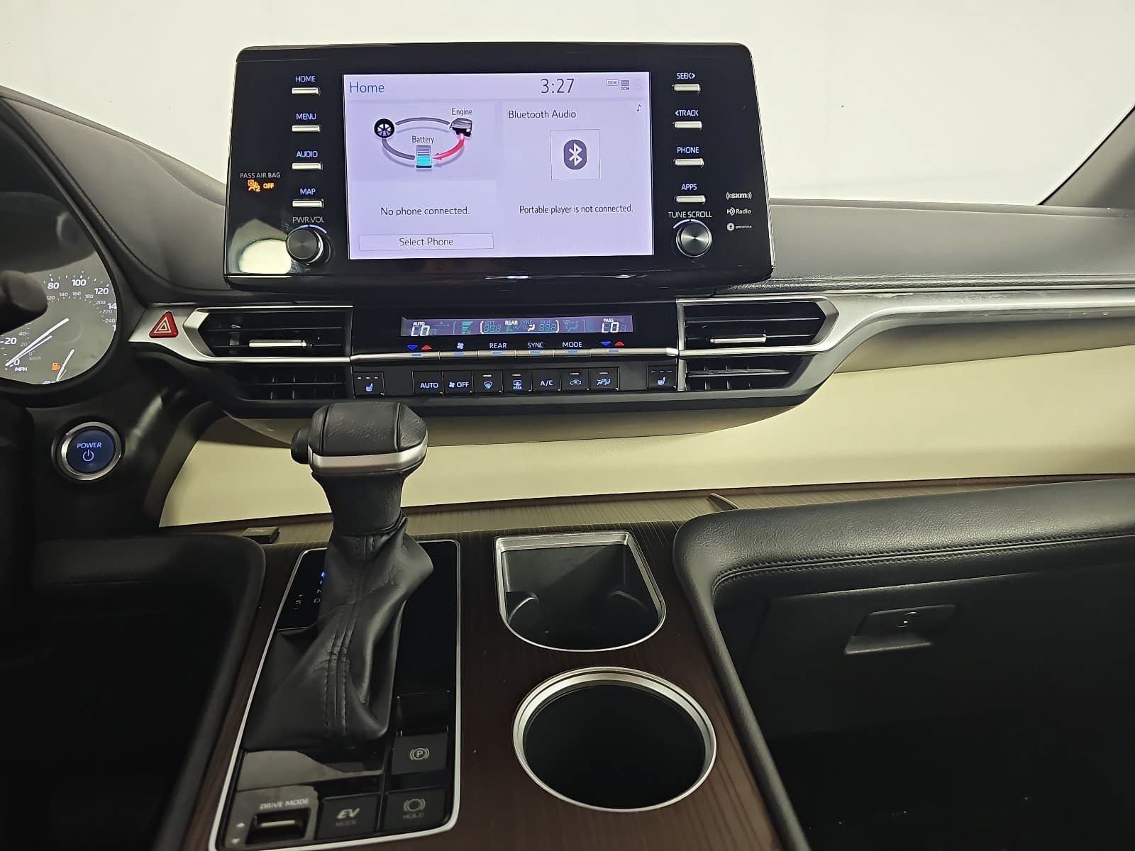 2022 Toyota Sienna XLE 8 Passenger