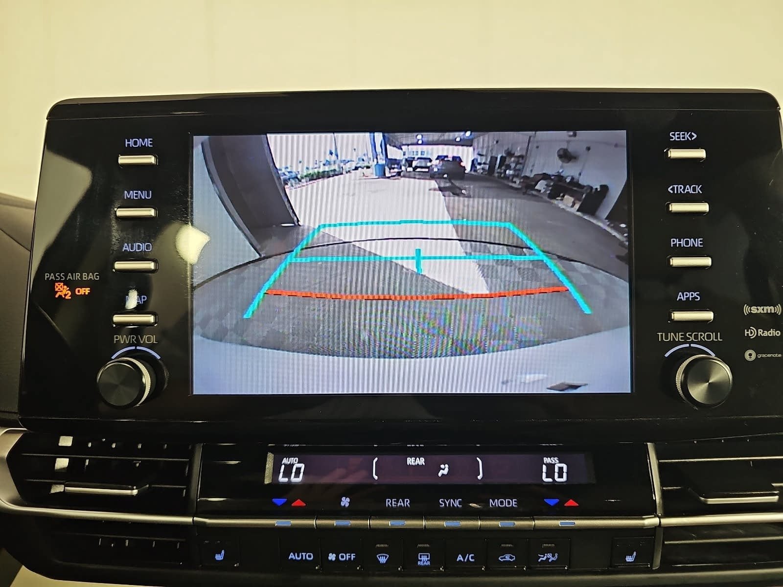 2022 Toyota Sienna XLE 8 Passenger