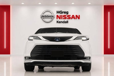 2022 Toyota Sienna XLE 8 Passenger