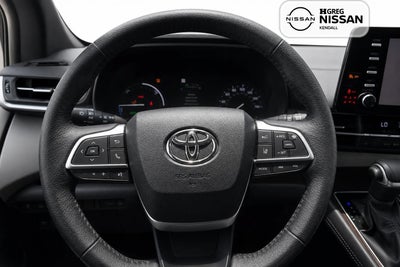 2022 Toyota Sienna XLE 8 Passenger