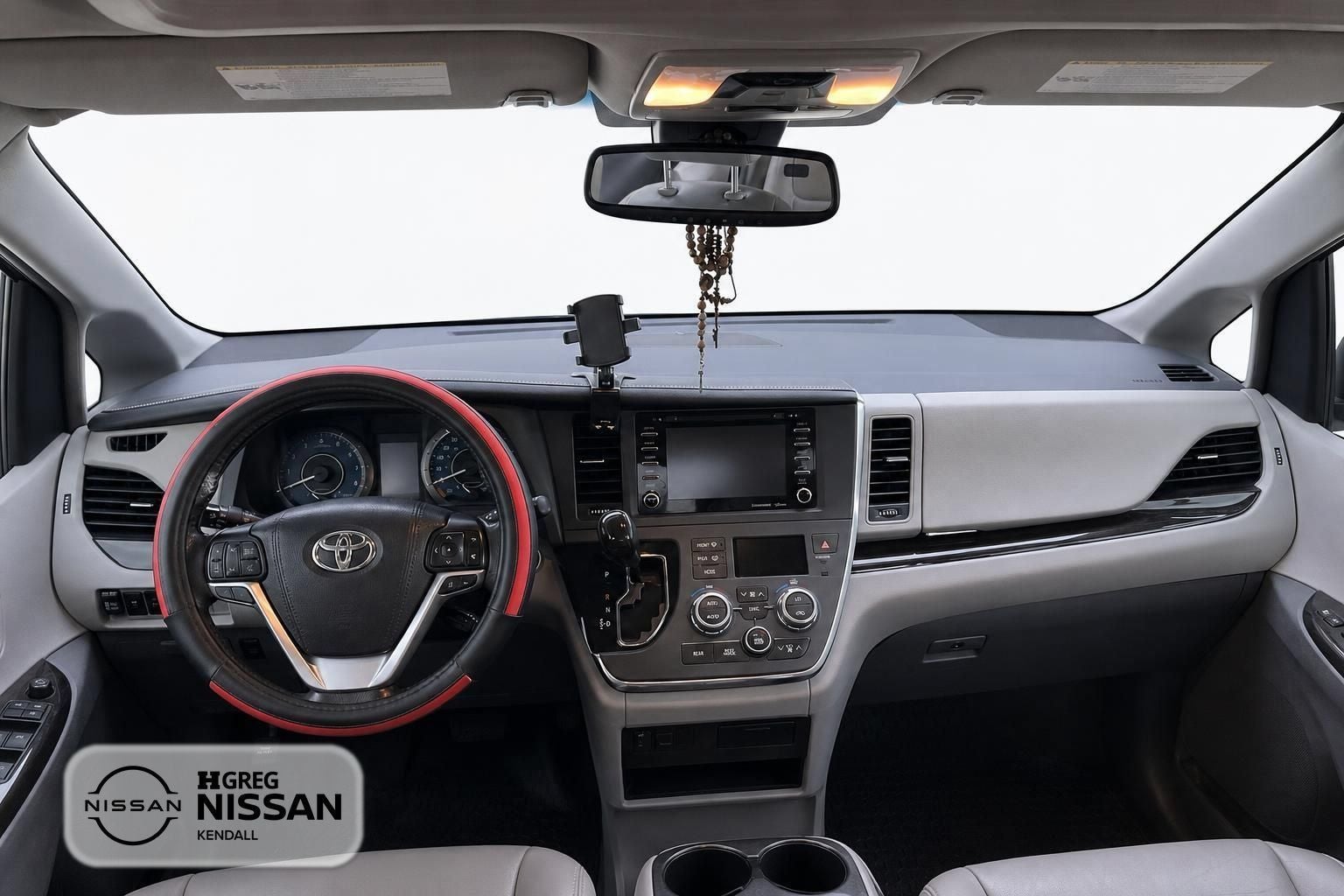 2018 Toyota Sienna XLE 8 Passenger