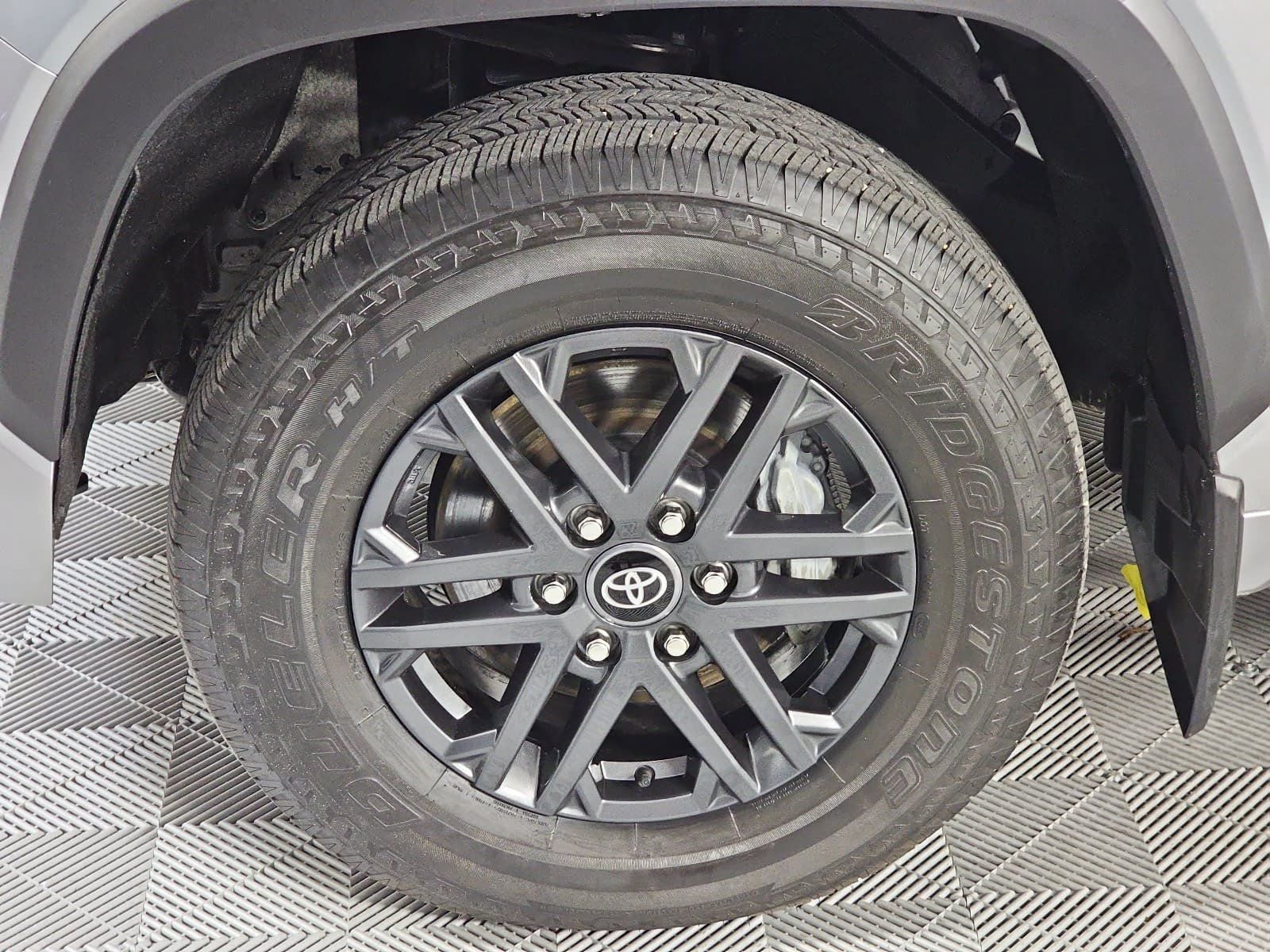 2025 Toyota Tundra SR5