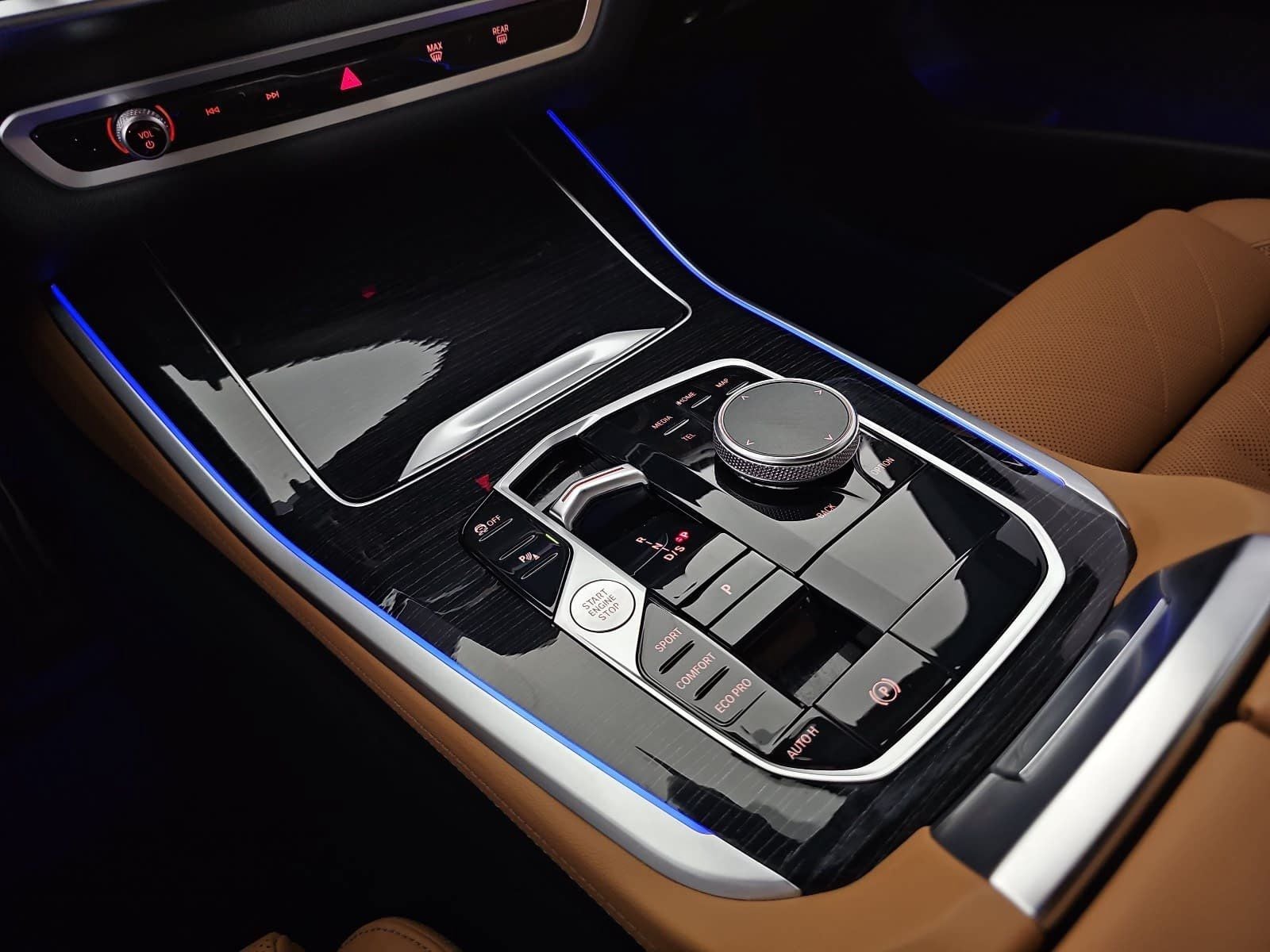 2025 BMW X5 sDrive40i M Sport