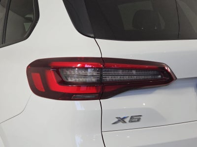 2022 BMW X5 sDrive40i M Sport