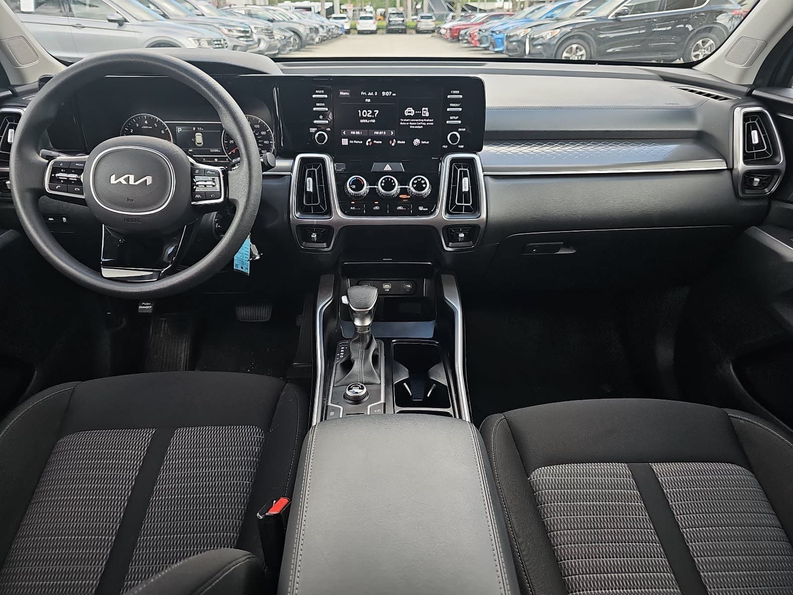 2023 Kia Sorento LX