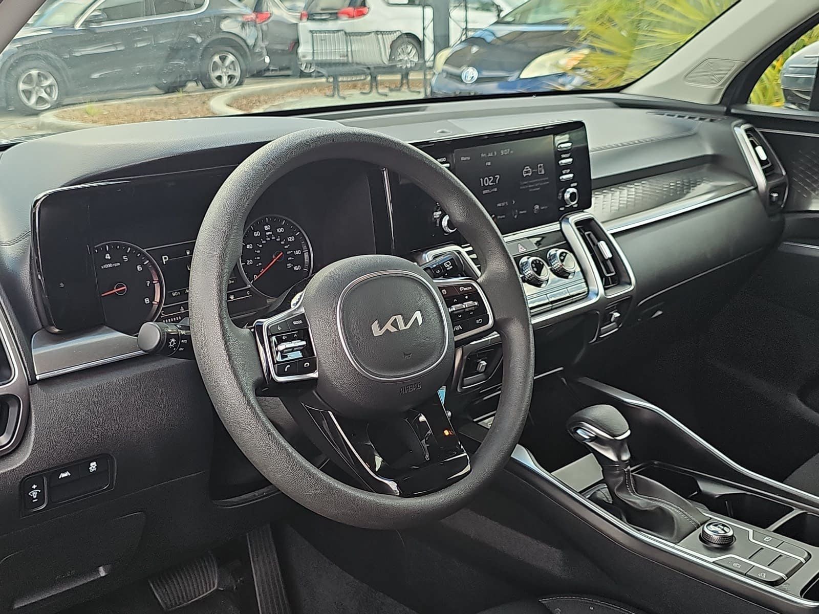 2023 Kia Sorento LX
