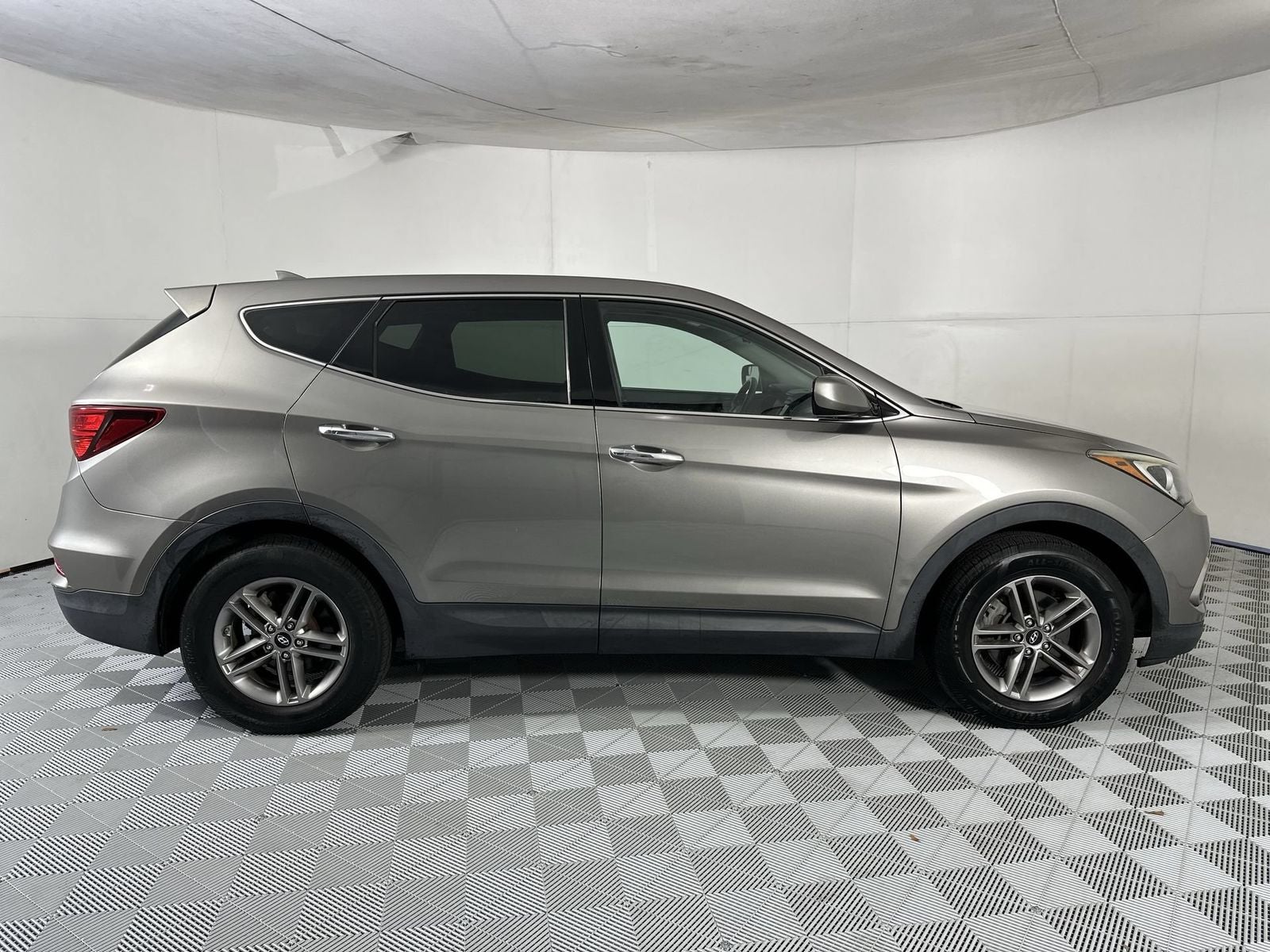2017 Hyundai Santa Fe Sport 2.4 Base