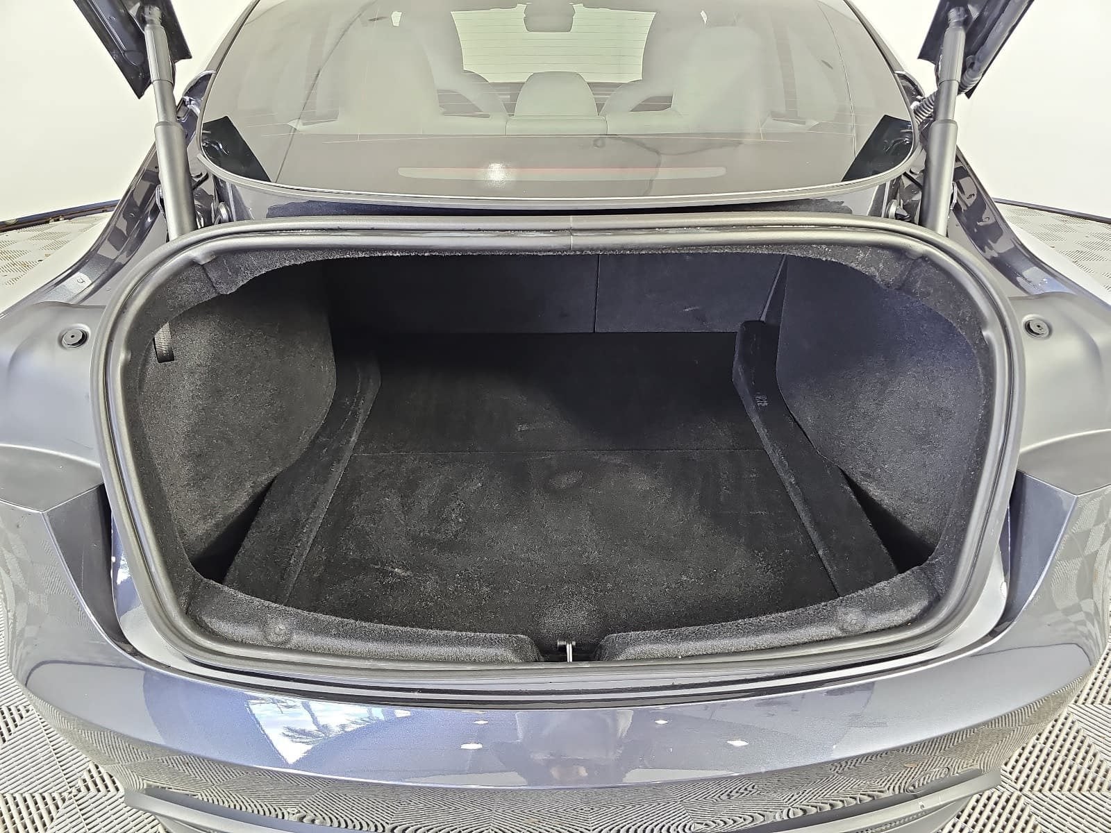 2025 Tesla Model 3 Base